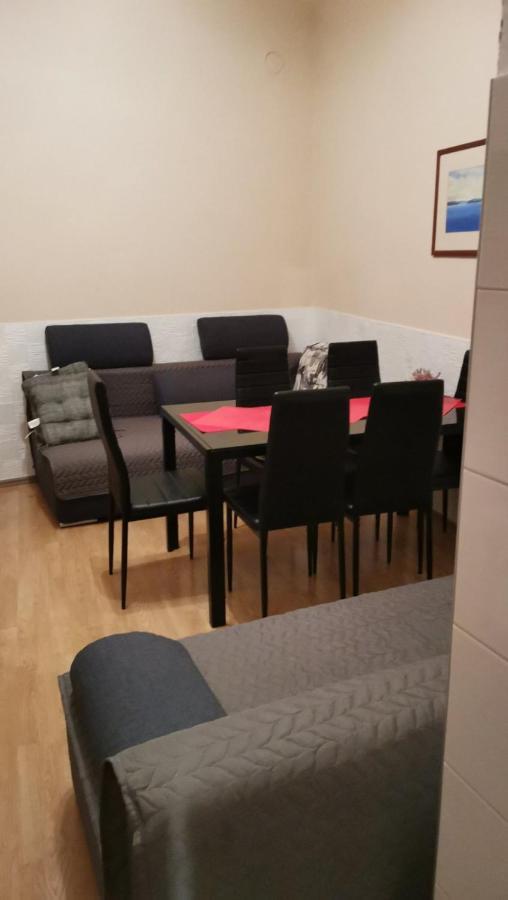 Apartman Miki Pula Eksteriør billede