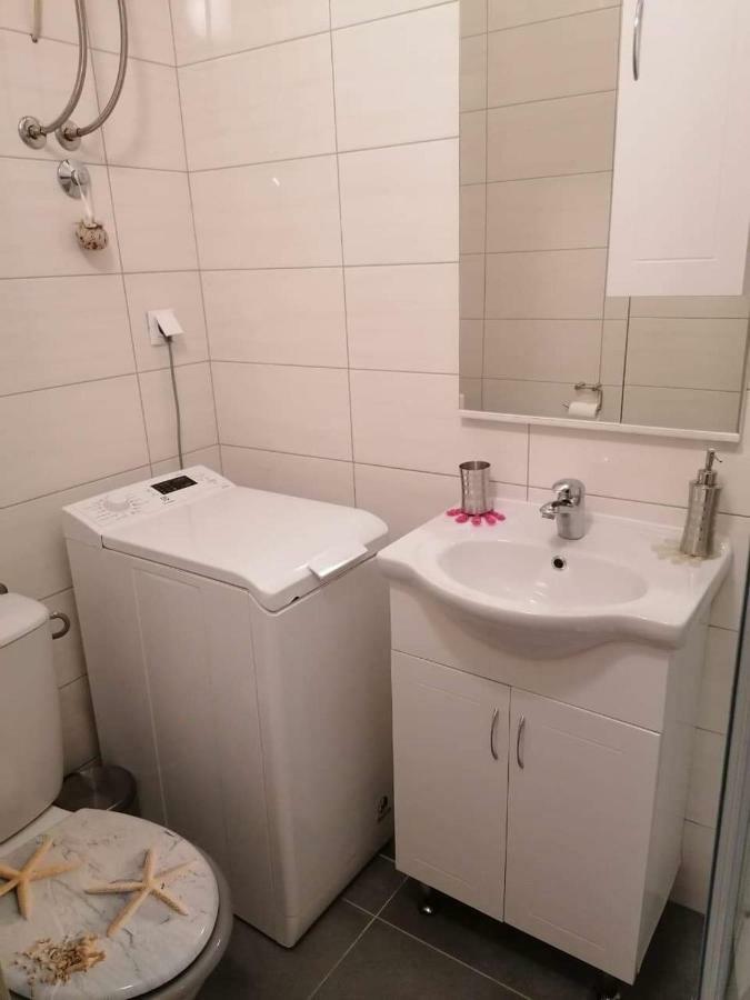 Apartman Miki Pula Eksteriør billede